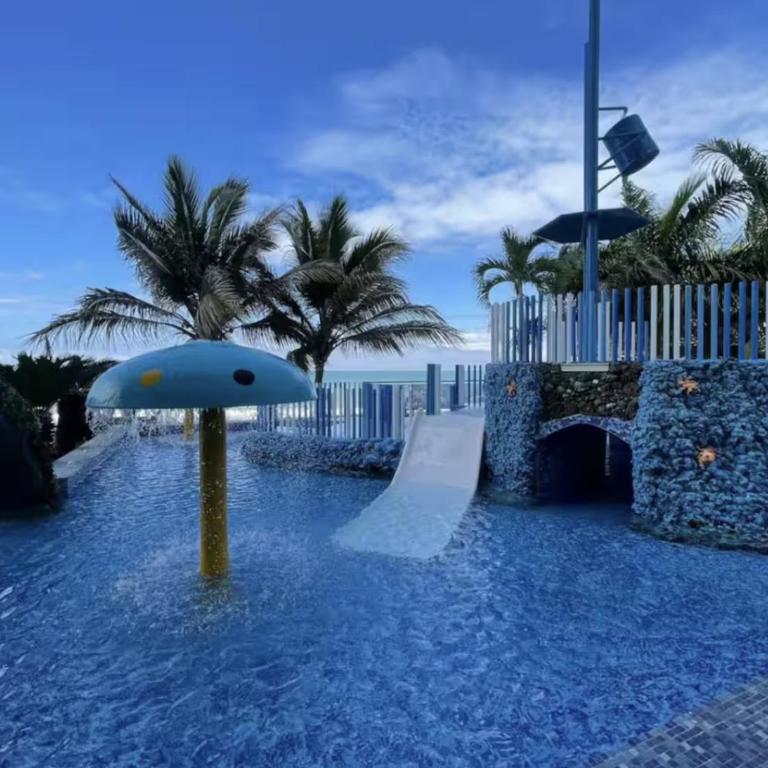 Grand Diamond Beach, 7 pax, 2 bathrooms, terrace view - One-Bedroom Apartment - 3