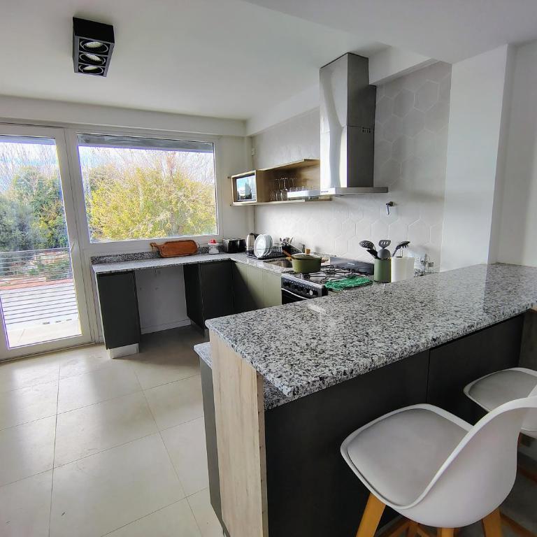 Serranos Apart - Apartamento de 2 dormitorios con balcón y terraza - 4