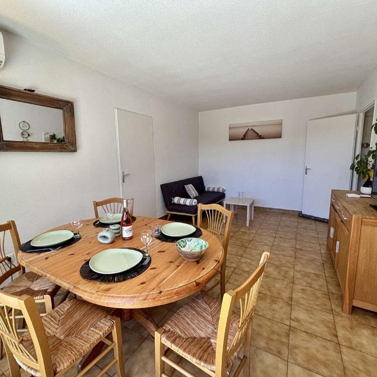 Appartement avec clim et piscine - 3 pers. - FR-1-252-203 - Appartement - 5