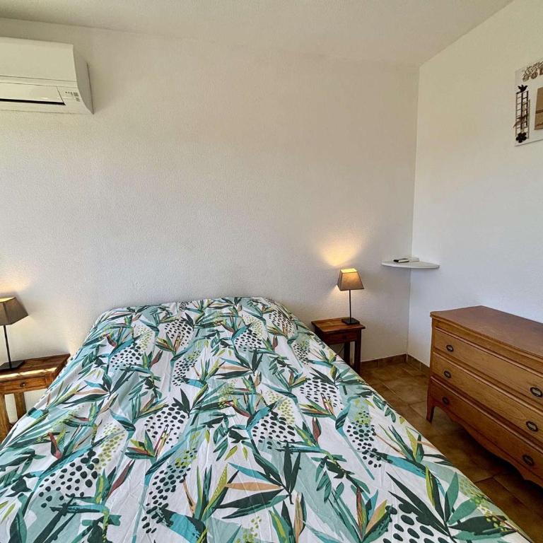 Appartement avec clim et piscine - 3 pers. - FR-1-252-203 - Appartement - 10