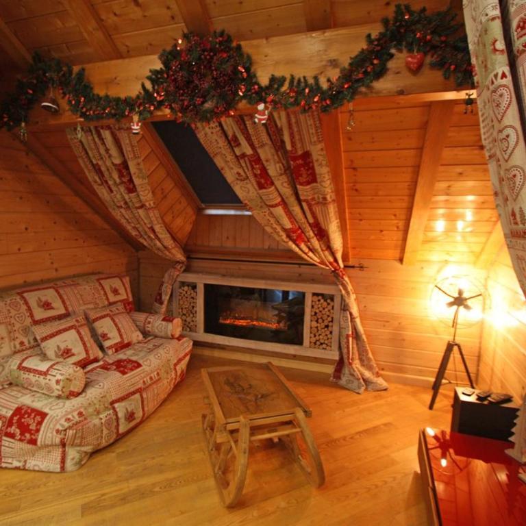 Chalet spacieux avec animaux - ? pers. - FR-1-589-857 - Maison de Vacances - 7