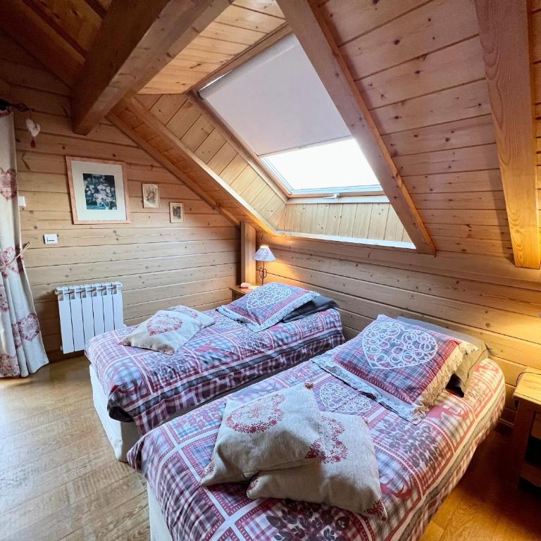 Chalet spacieux avec animaux - ? pers. - FR-1-589-857 - Maison de Vacances - 22