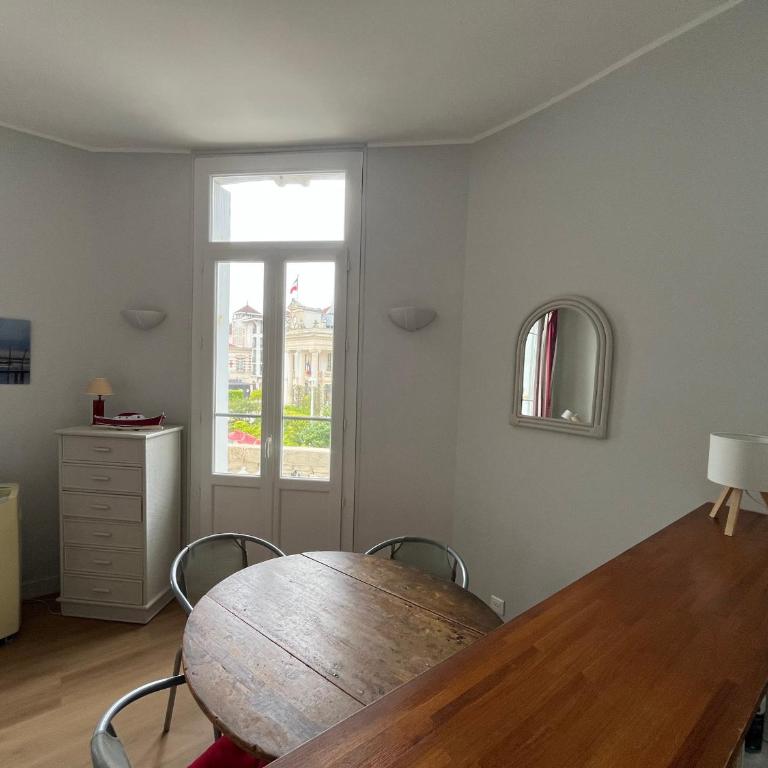 Charmant appartement en centre-ville - 2 pers. - FR-1-319-639 - Appartamento - 4