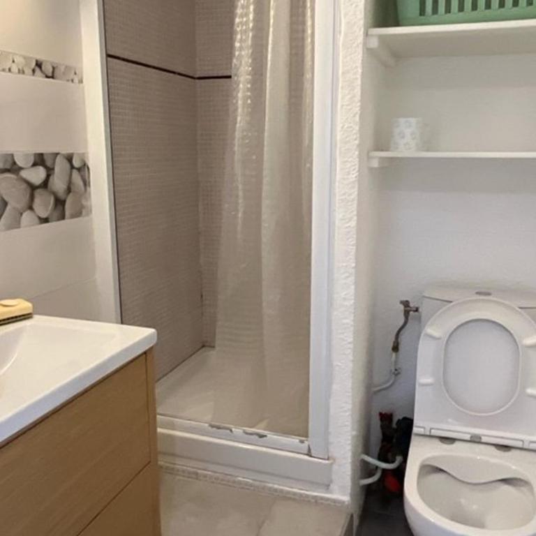 Studio climatisé avec terrasse, proche plage - 2 pers. - FR-1-874-89 - Studio - 5