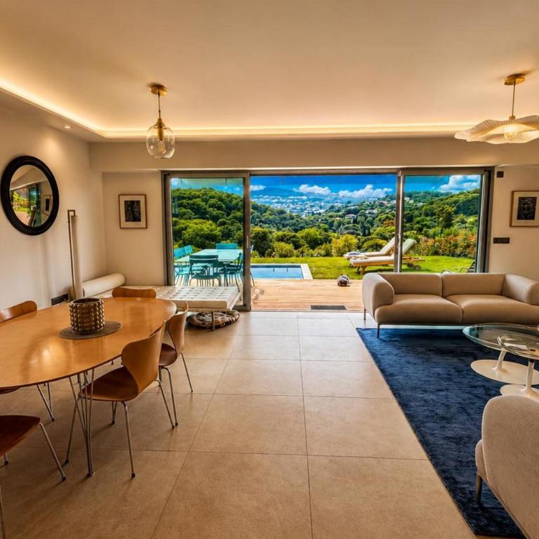 Villa contemporaine de standing Antibes 3 Chbres - 6 Pers - PiscineParking - Villa - 3