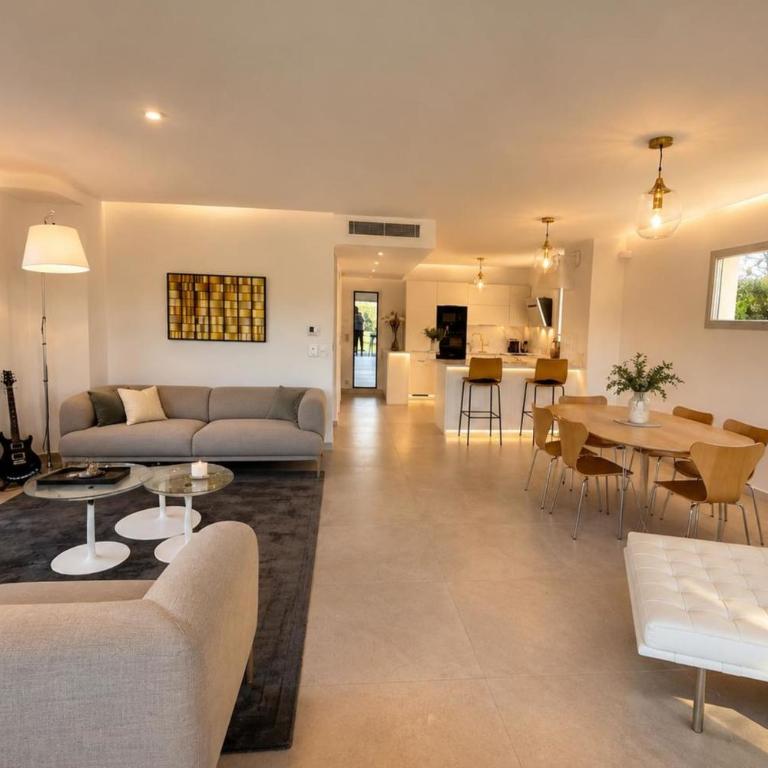 Villa contemporaine de standing Antibes 3 Chbres - 6 Pers - PiscineParking - Villa - 5