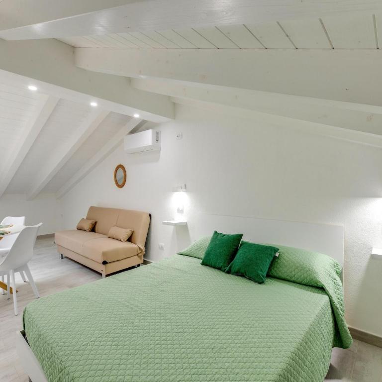 Attic studio, with air conditioning - Appartamento - 5