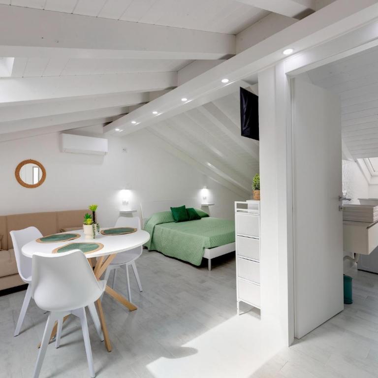 Attic studio, with air conditioning - Appartamento - 13