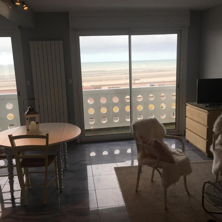 L'eau Vive Front de mer 4e sans ascenseur - Appartement - Vue sur Mer - 23
