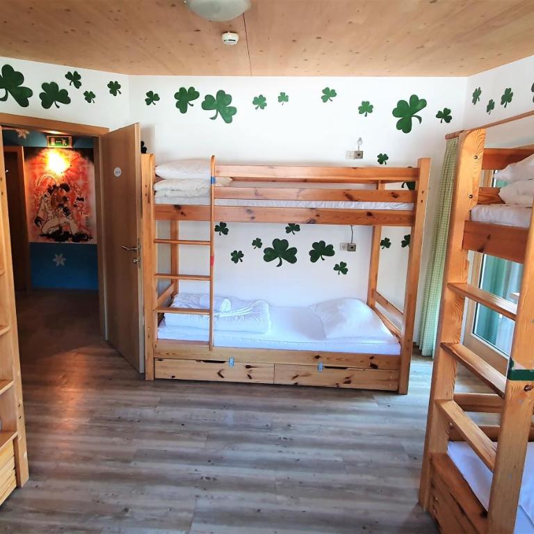 Alpking Hostel - Comfort Schlafsaal - 8