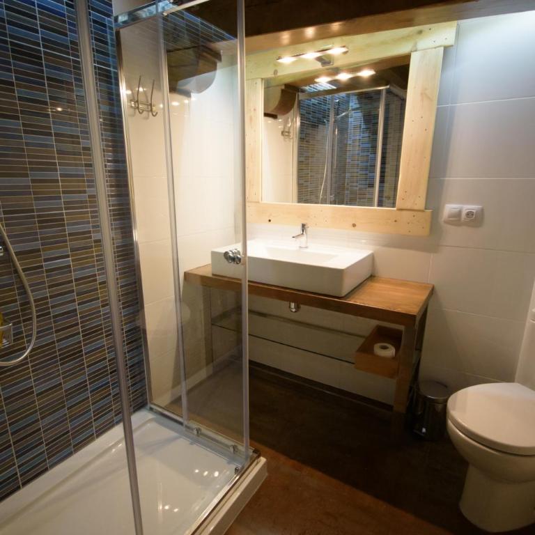 PINTORES ROOMS Apartamentos Turísticos - Studio-Apartment - 2