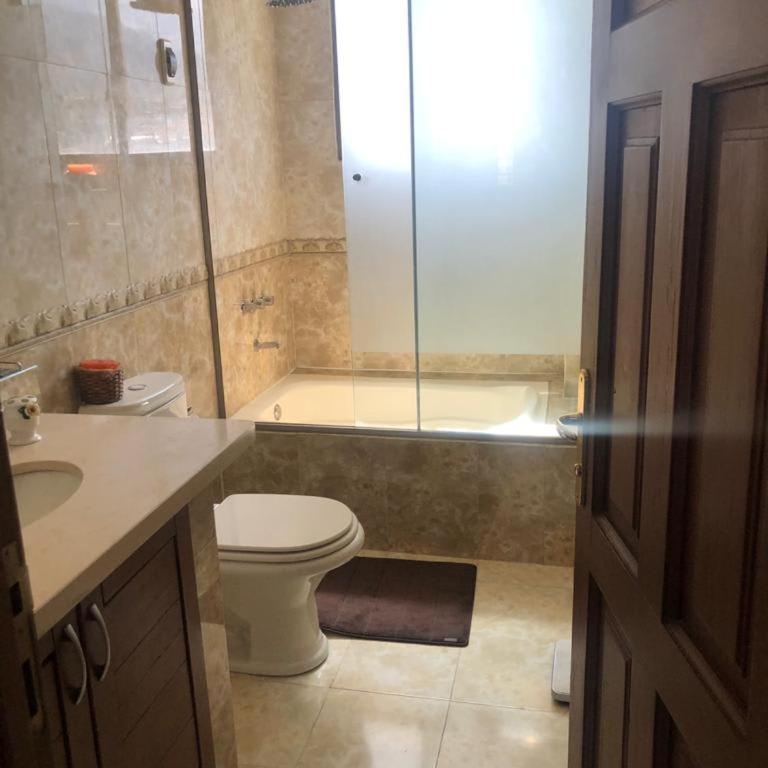 3BR Sky Oasis Penthouse with City Views Parking Country Club Zone - Apartamento - 21