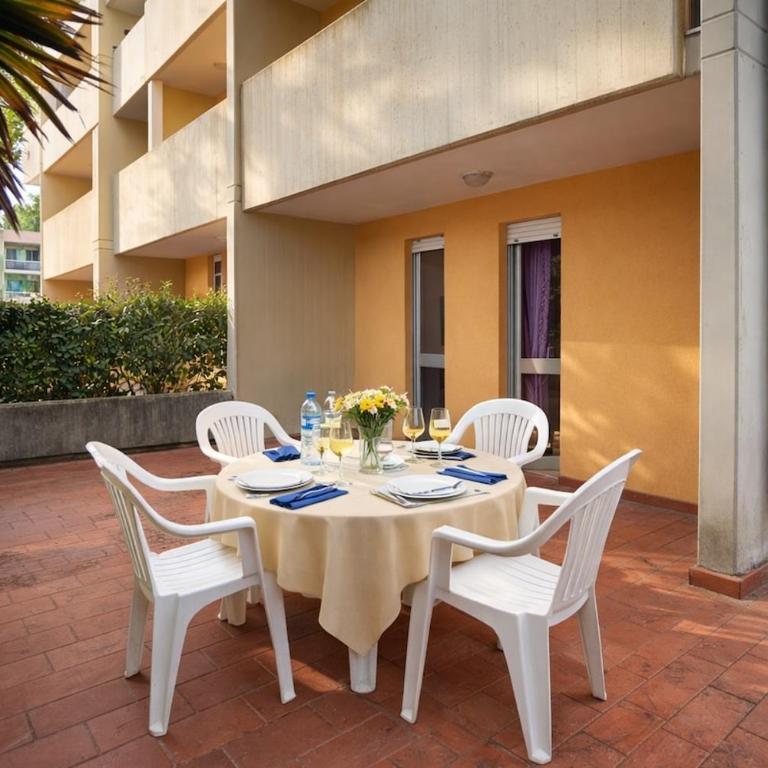 Three room apartment near the beach and the center - Two-Bedroom Apartment - 2