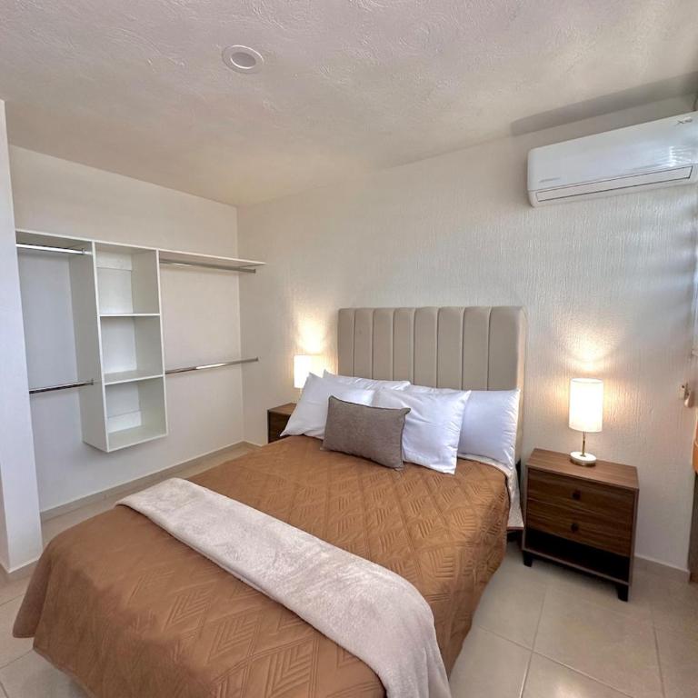 Departamento, Vista panorámica, Estacionamiento techado - Three-Bedroom Apartment - 28