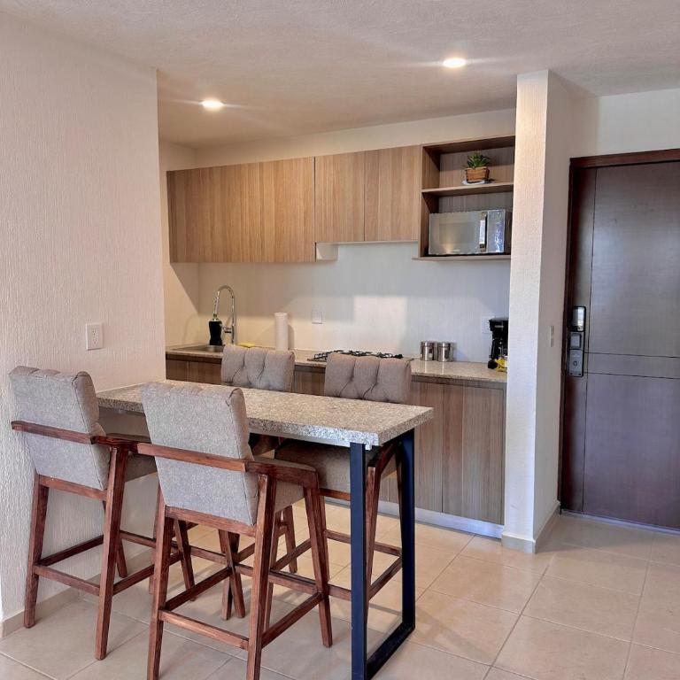 Departamento, Vista panorámica, Estacionamiento techado - Three-Bedroom Apartment - 32