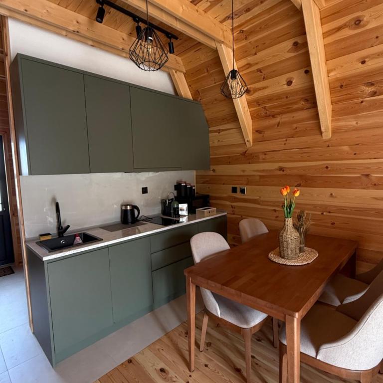 SteLa Mount House - Two-Bedroom Villa - 11