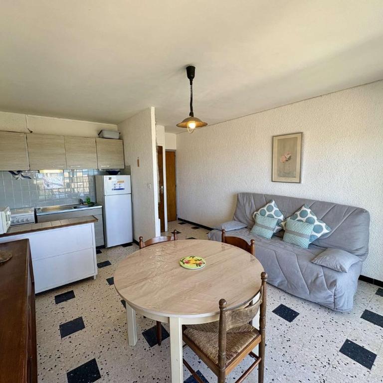 Appartement 2 pièces PORT LA NOUVELLE PN390-013 - Appartement 1 Chambre - 6