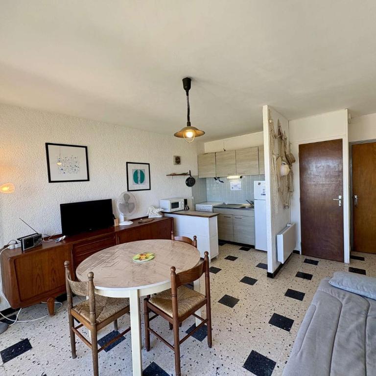 Appartement 2 pièces PORT LA NOUVELLE PN390-013 - Appartement 1 Chambre - 7