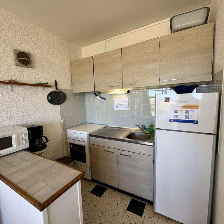 Appartement 2 pièces PORT LA NOUVELLE PN390-013 - Appartement 1 Chambre - 8