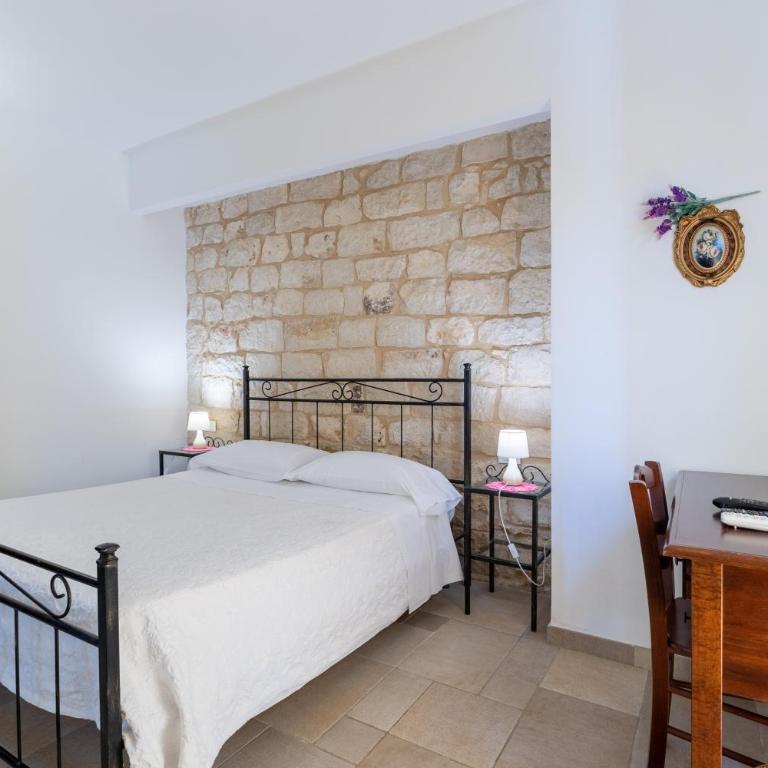 Alla Corte Di Nonna Maria - Dreibettzimmer mit Dusche - 6