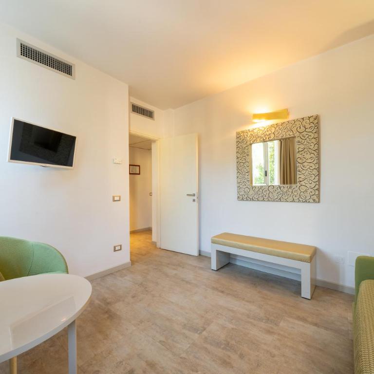 Hotel Vittorio - Suite Gold con Balcone e Vista Lago - 4