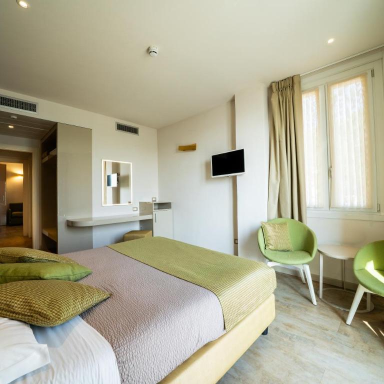 Hotel Vittorio - Suite Gold con Balcone e Vista Lago - 5