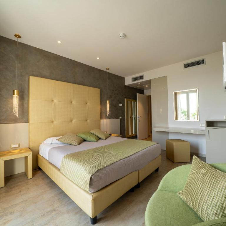 Hotel Vittorio - Suite Gold con Balcone e Vista Lago - 8