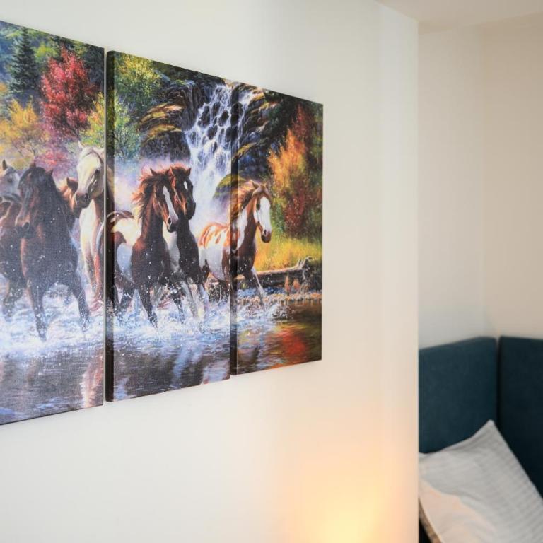 One Luxury Suites AKUSTIK - 3 minuta peške do Jezera - Dvokrevetna Soba s Pomoćnim Ležajem - 8