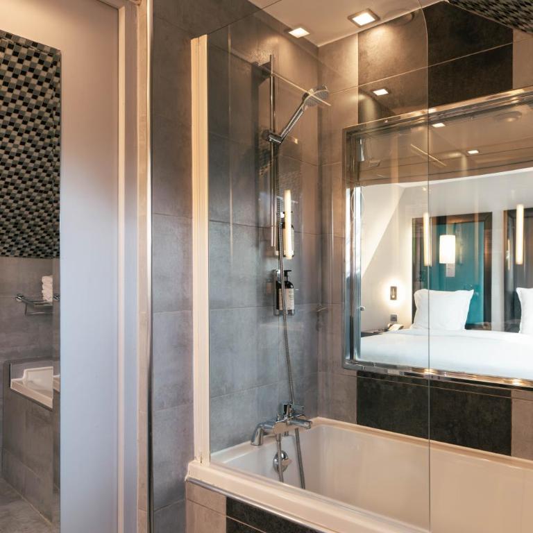 Hôtel Bassano - Suite - 8
