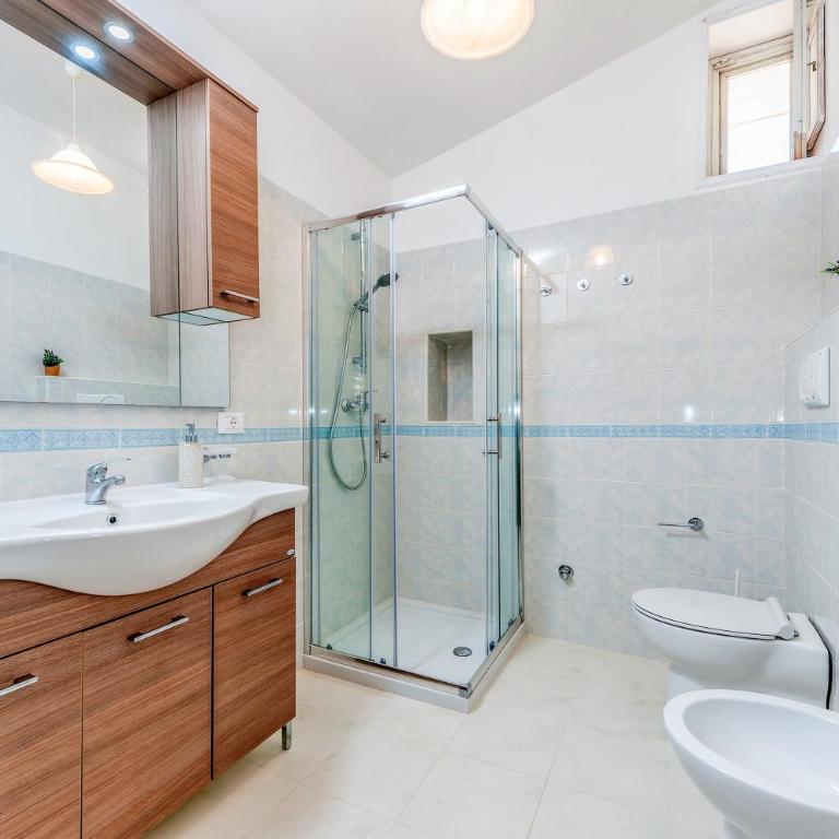 Casa in Via Seminario Otranto - Appartamento Premium con 3 Camere da Letto e Balcone - 16