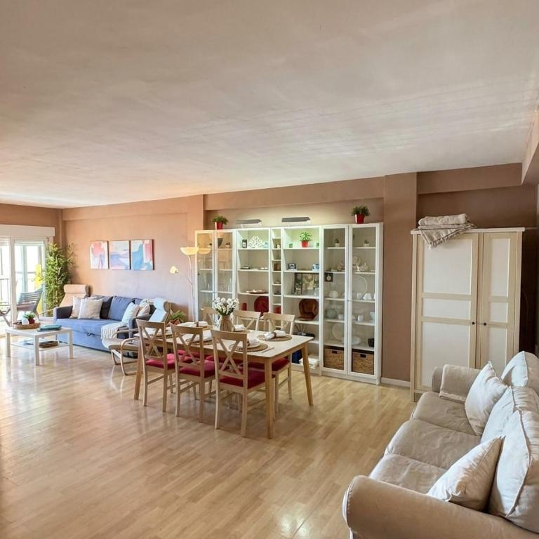 Sea Views from Every Room - Fuengirola Beachfront - Apartamento de 2 dormitorios - 9