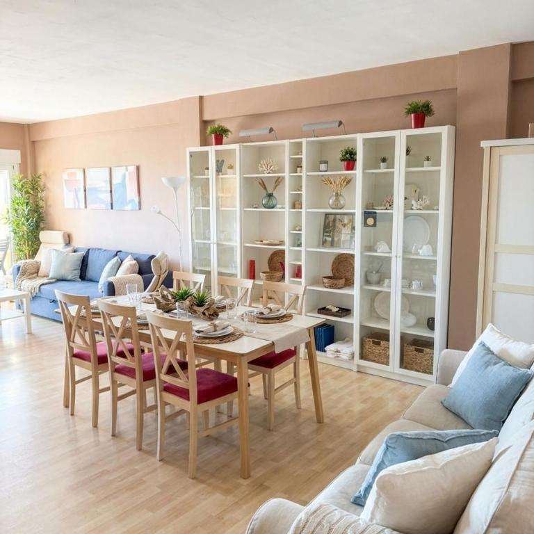 Sea Views from Every Room - Fuengirola Beachfront - Apartamento de 2 dormitorios - 11