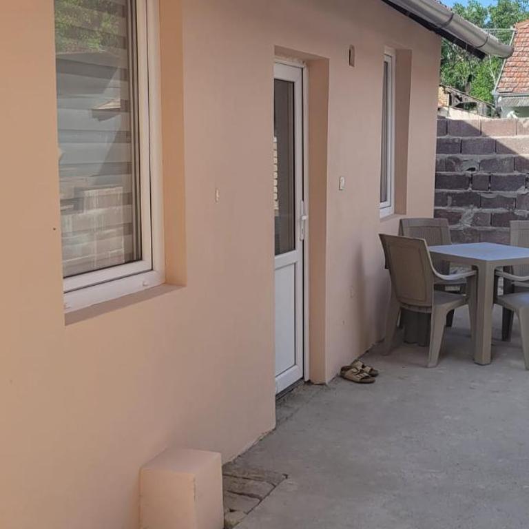 Konak kod Gorana - One-Bedroom Apartment - 1