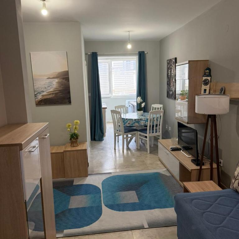 Lovely 1-bedroom apartment in Budva - One-Bedroom Apartment - 1