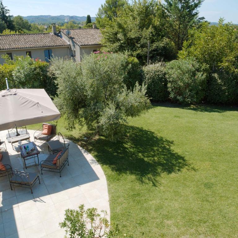 Lou pastre - Chambre Double - Vue sur Jardin - 14