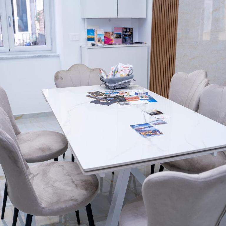 Umberto Golden House - Appartamento con 2 Camere da Letto - 5