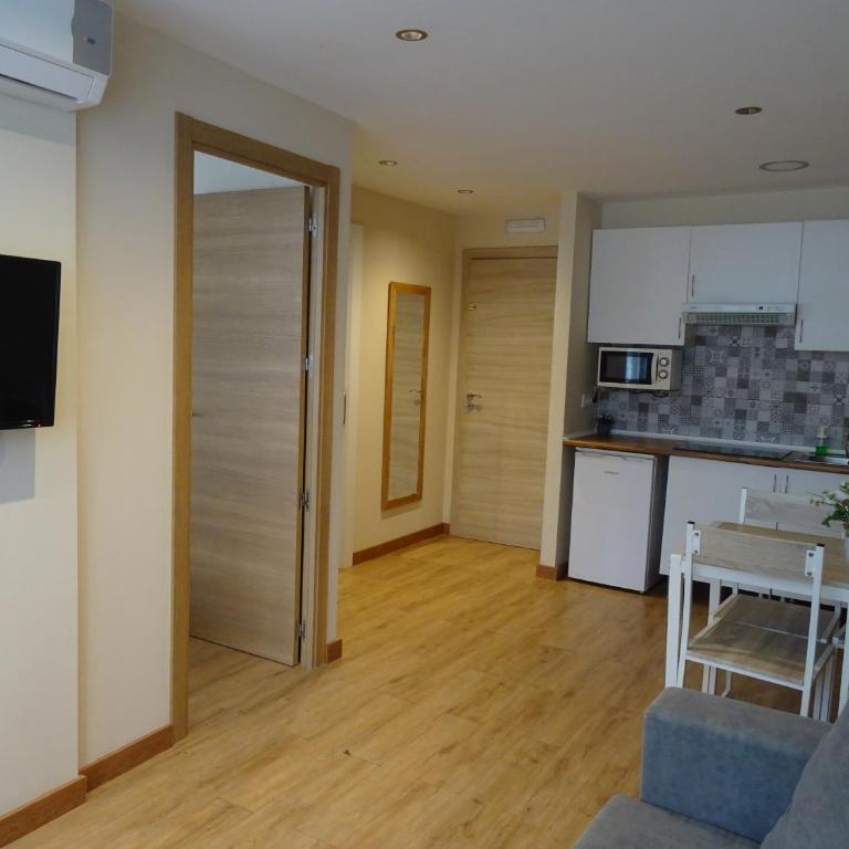 Apartamentos Almenada - Studio - Disability Access - 8