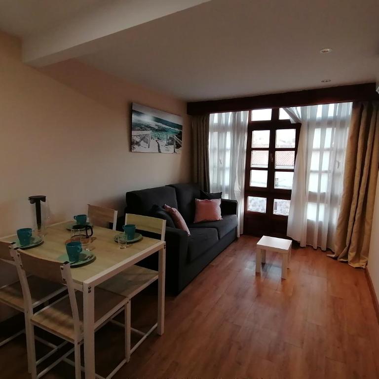 Apartamentos Almenada - One-Bedroom Apartment - 4