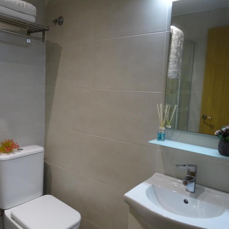 Apartamentos Almenada - One-Bedroom Apartment - 6