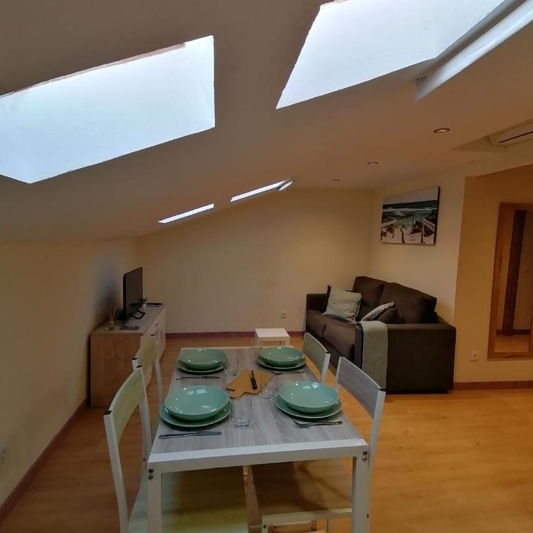 Apartamentos Almenada - Penthouse Apartment - 2
