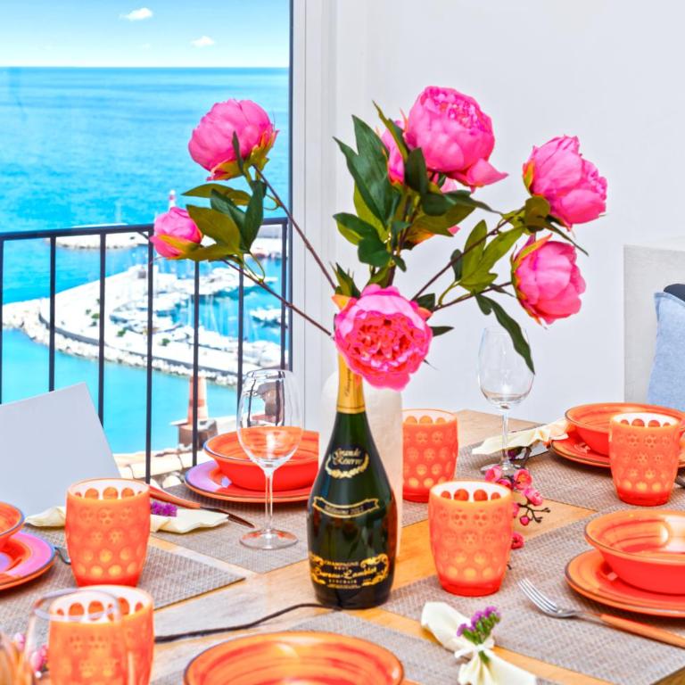 VIEUX CHATEAU III - Maison exceptionnelle Vue Mer Vieux Menton - Maison de Vacances 3 Chambres - 54