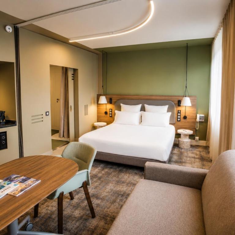 Novotel Suites Rouen Normandie - Suite Supérieure avec Lit Double et Canapé-Lit Double - 7