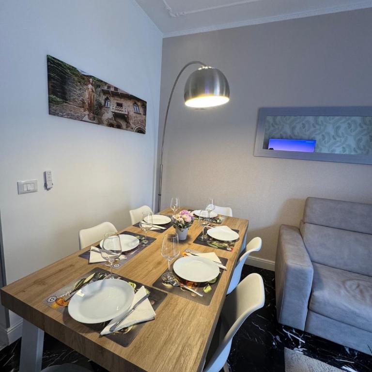 Casa Angelobello 3 Bedrooms Premium Suite - Appartamento con 3 Camere da Letto - 50