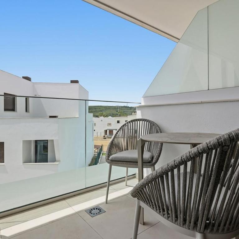 3 Bedroom Apartment with Pool Views Atica Estepona - Apartamento de 3 dormitorios - 10
