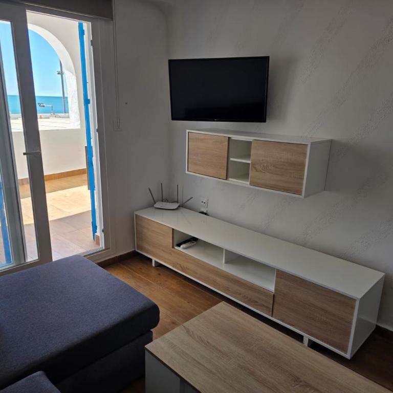 Apartamentos Saint Tropez - Apartamento de 2 dormitorios con vistas al mar - 4