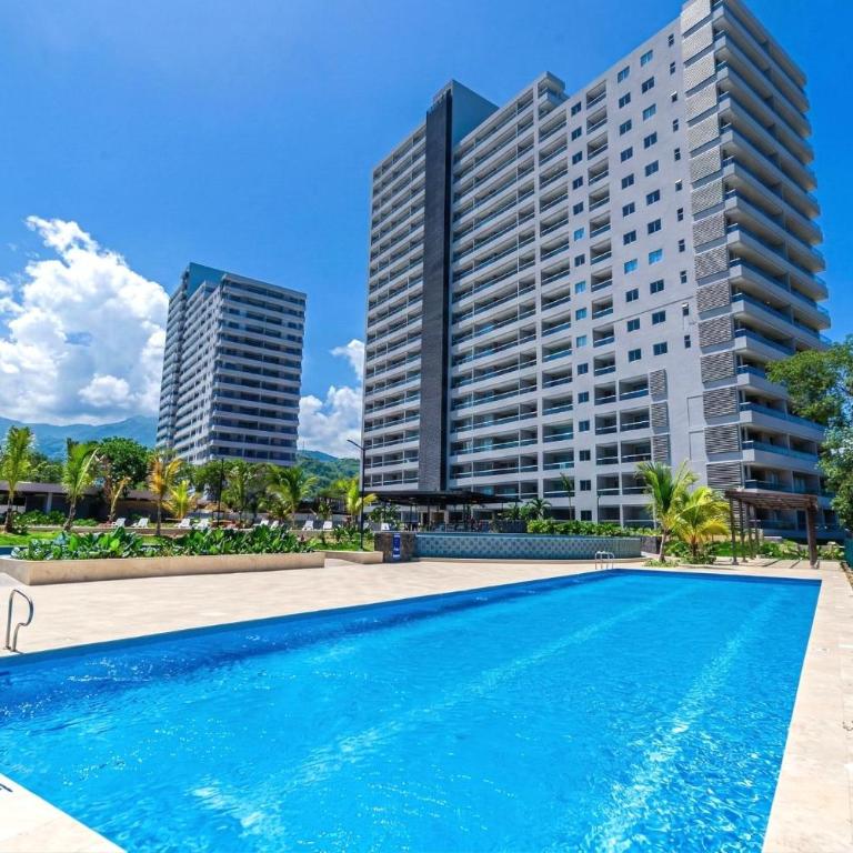 Luxury Apartment Suite with Ocean Views and Swimming Pools - Apartamento - 23