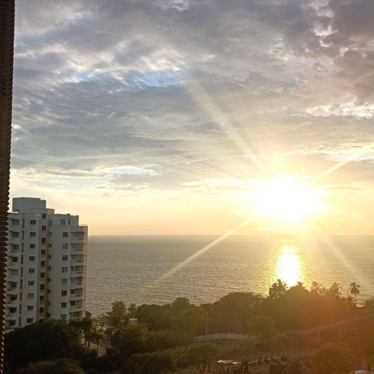 Luxury Apartment Suite with Ocean Views and Swimming Pools - Apartamento - 28