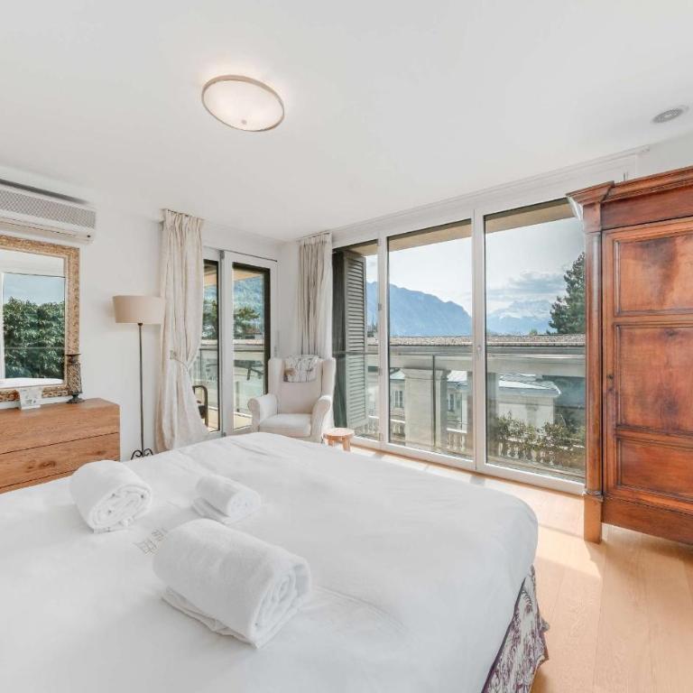 Luxury 4-Bedroom Residence at Le National Montreux by GuestLee - Apartment - 5