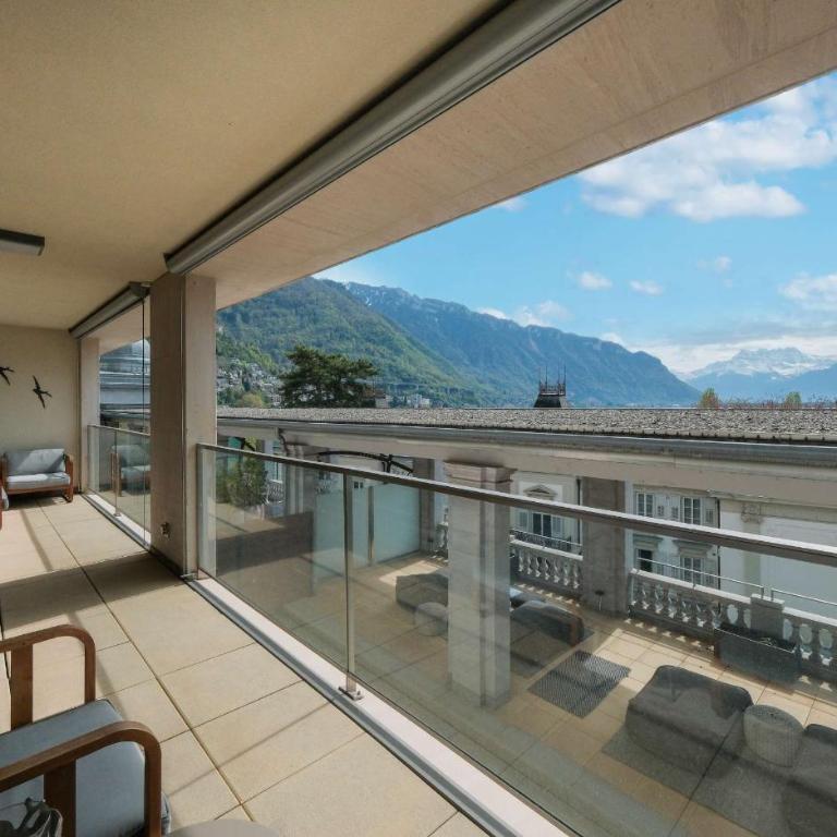 Luxury 4-Bedroom Residence at Le National Montreux by GuestLee - Apartment - 24
