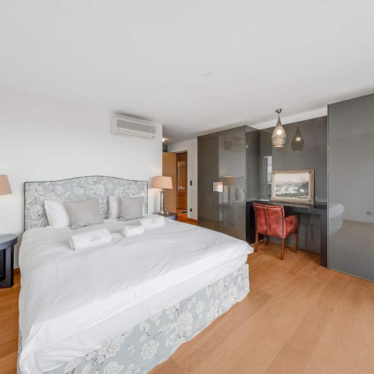 Luxury 4-Bedroom Residence at Le National Montreux by GuestLee - Apartment - 35